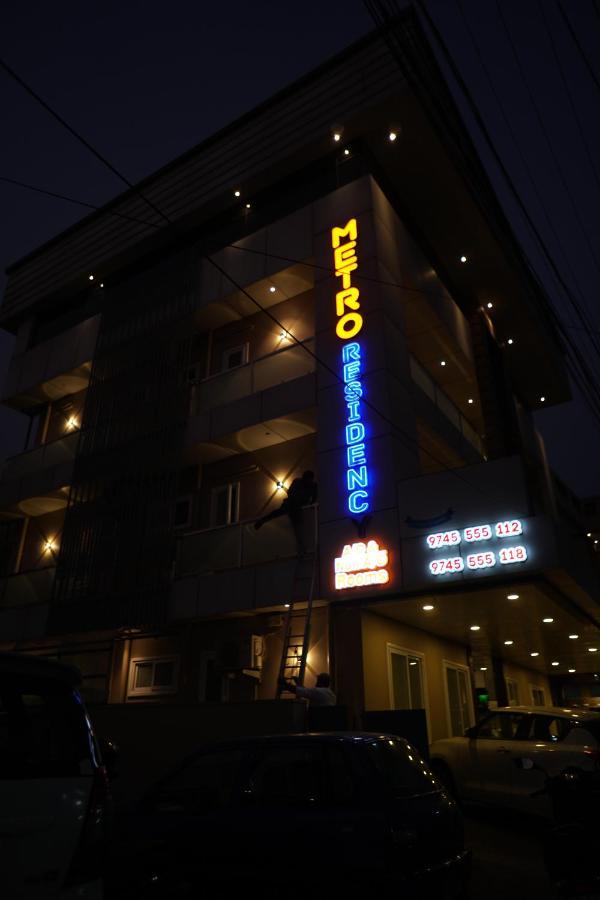 Hotel Metro Residency Kochi Exterior foto
