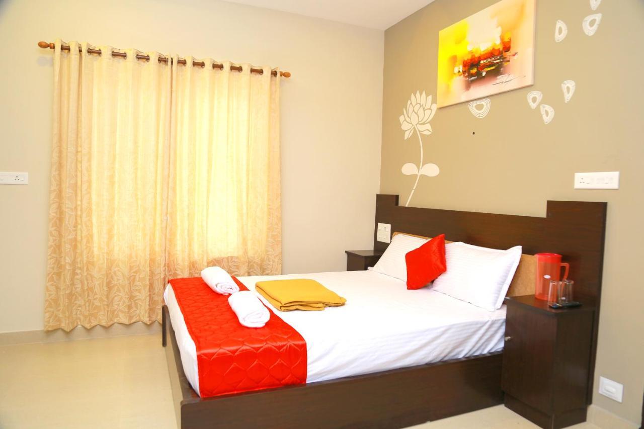 Hotel Metro Residency Kochi Exterior foto