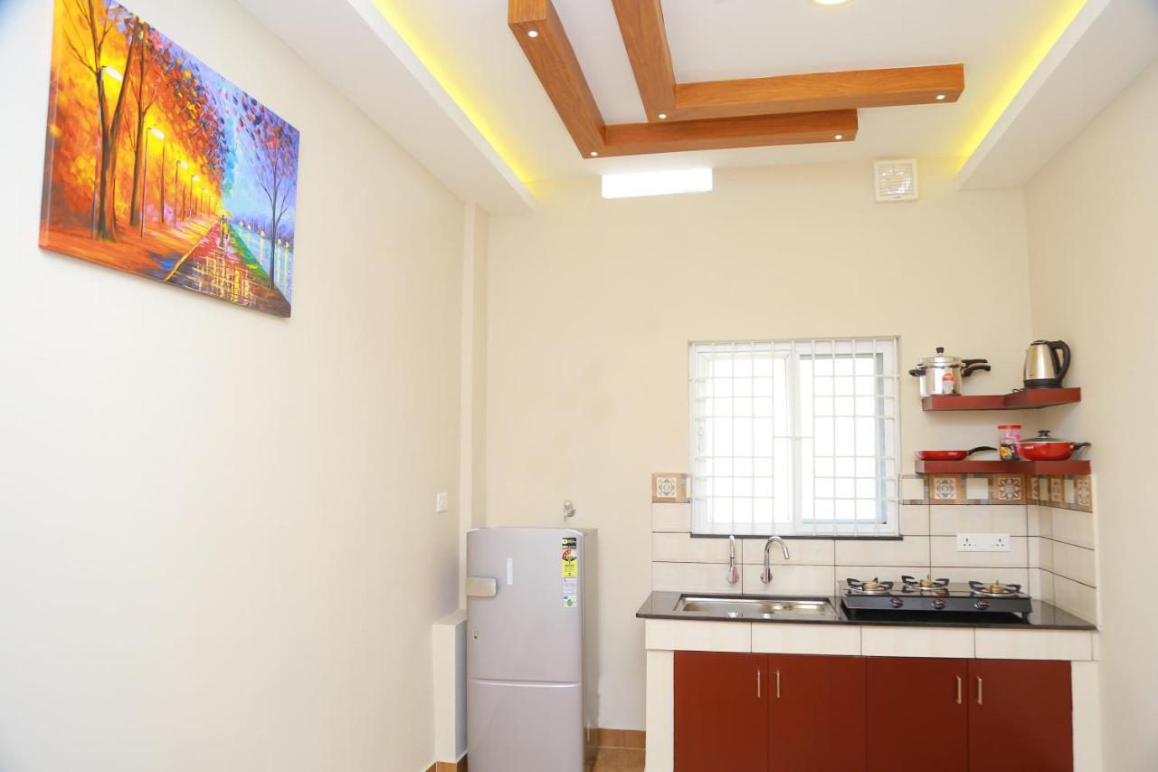 Hotel Metro Residency Kochi Exterior foto