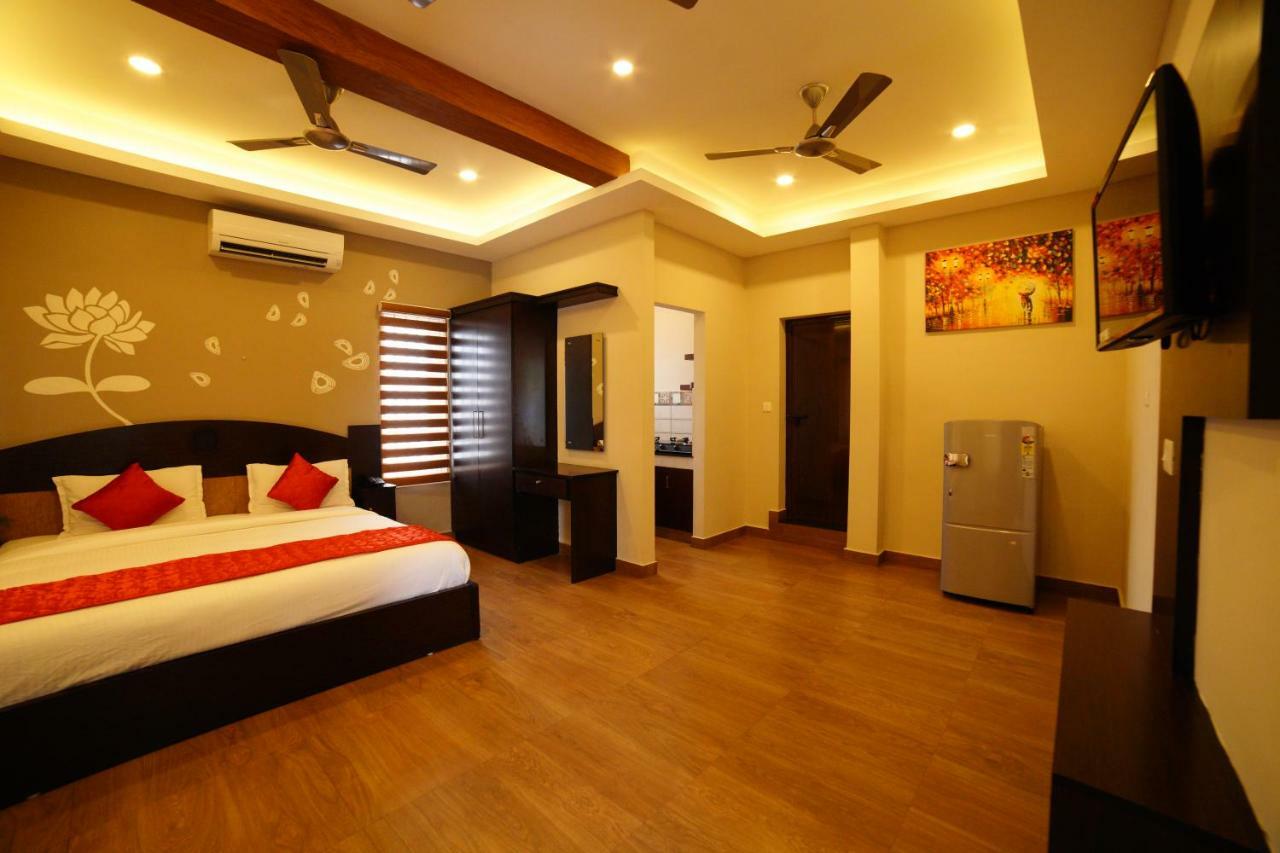 Hotel Metro Residency Kochi Exterior foto
